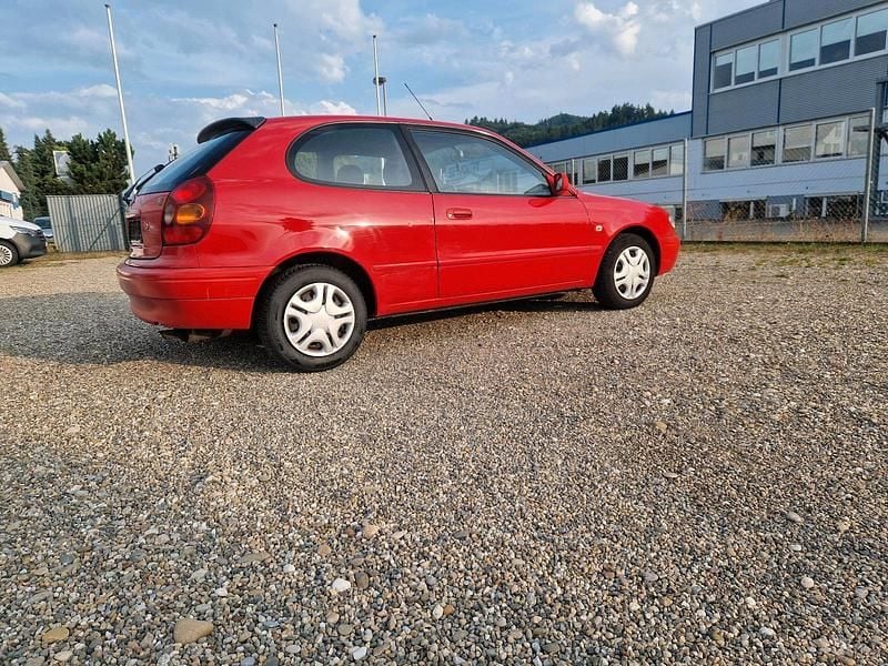 Gebraucht Toyota Corolla 71 PS (52 kW) 2000 Rot Coupé