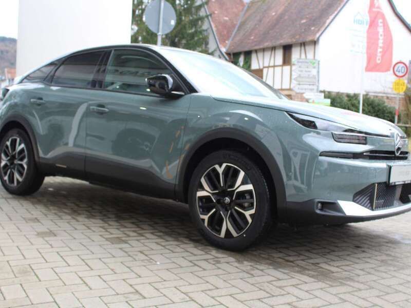 Neu Citroën e-C4 114 kW (156 PS) 2025 Lackierung manhattan green Kleinwagen