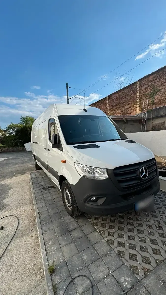 Gebraucht Mercedes Sprinter 170 PS (125 kW) 2023 Weiß Van