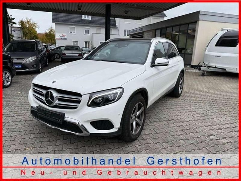 Weiß Gebraucht 2018 Mercedes GLC250 SUV | 26.980 € (Guter Preis) - Bild 1/4