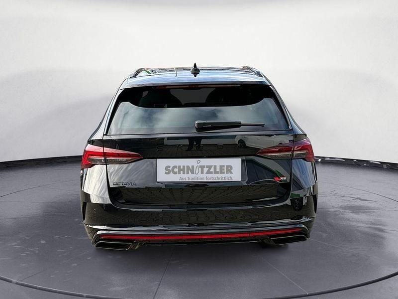 Neu Skoda Octavia RS 265 PS (194 kW) 2026 Schwarz Kombi