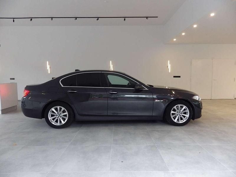 Schwarz Gebraucht 2015 BMW 520 Limousine | 14.750 € (Superpreis) - Bild 1/4