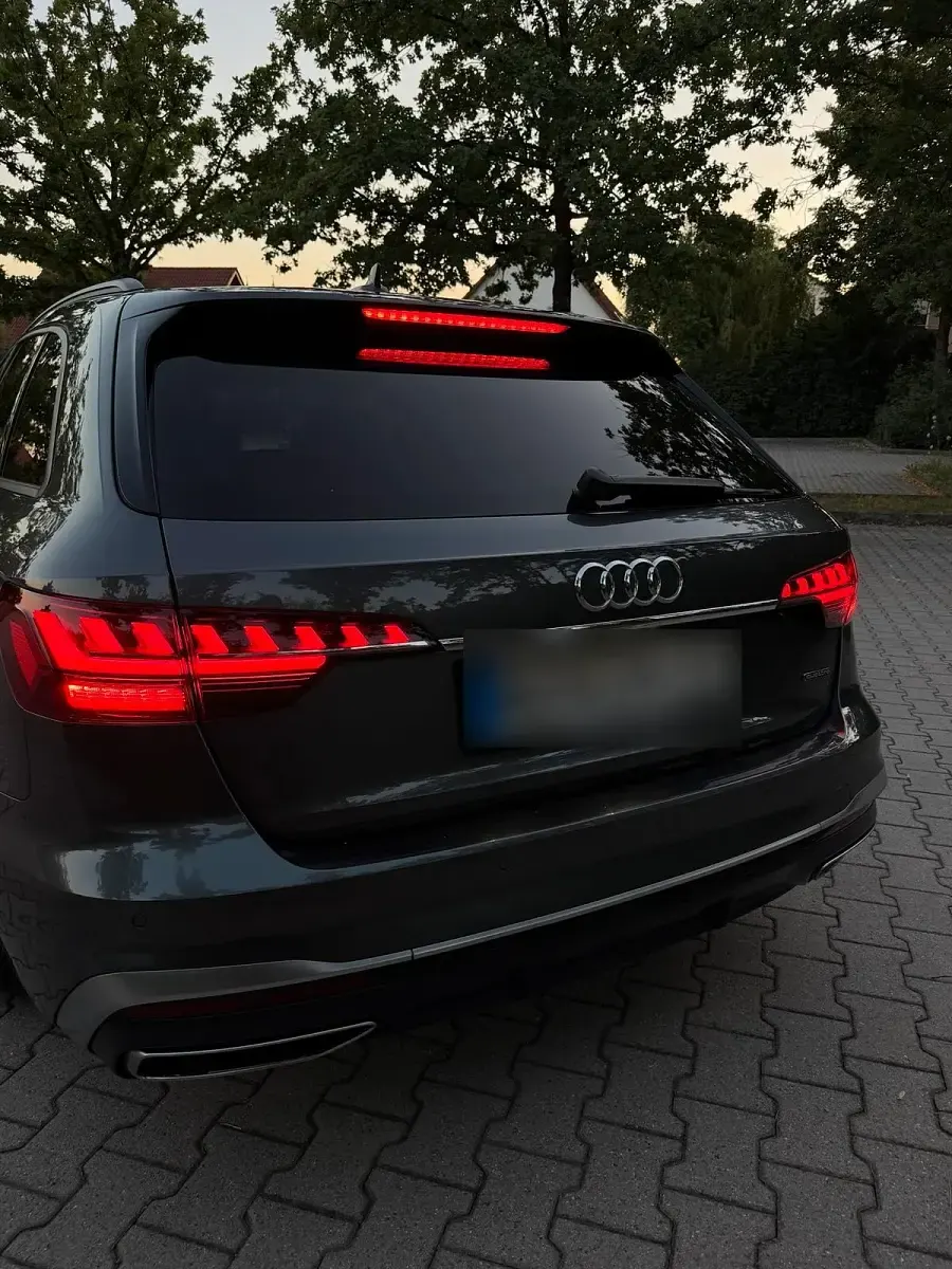 Gebraucht Audi A4 Ambiente 231 PS (169 kW) 2020 Grau Kombi