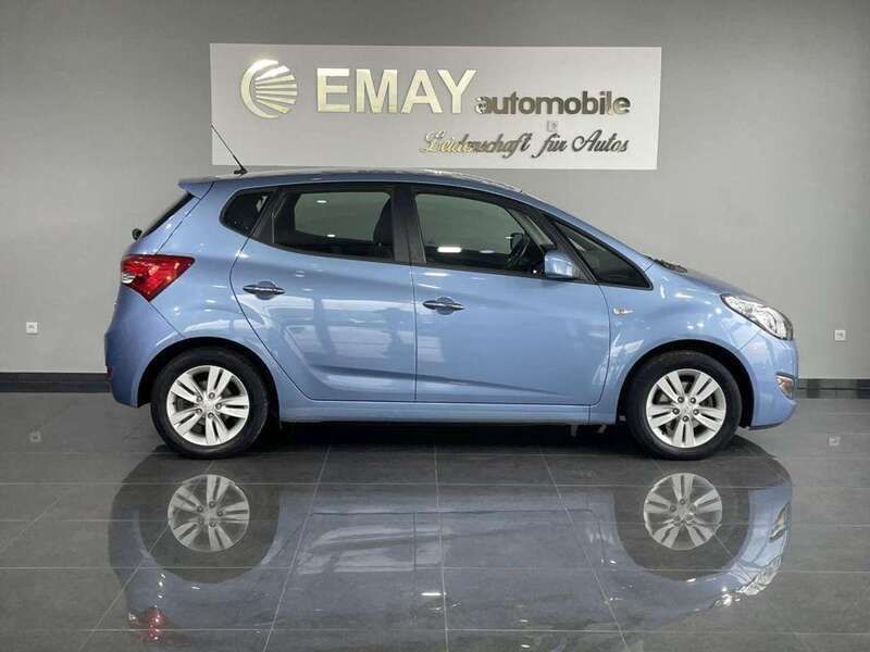 Gebraucht Hyundai ix20 Comfort 125 PS (91 kW) 2011 Blau Kleinwagen