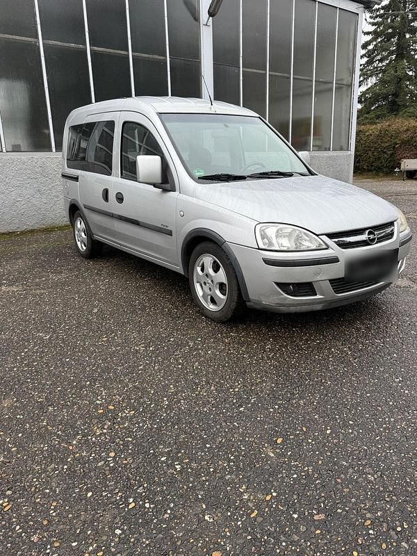Gebraucht Opel Combo 87 PS (63 kW) 2004 Silber Van / Kleinbus