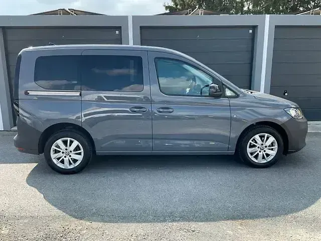 Gebraucht VW Caddy 102 PS (75 kW) 2024 Grau Van / Kleinbus