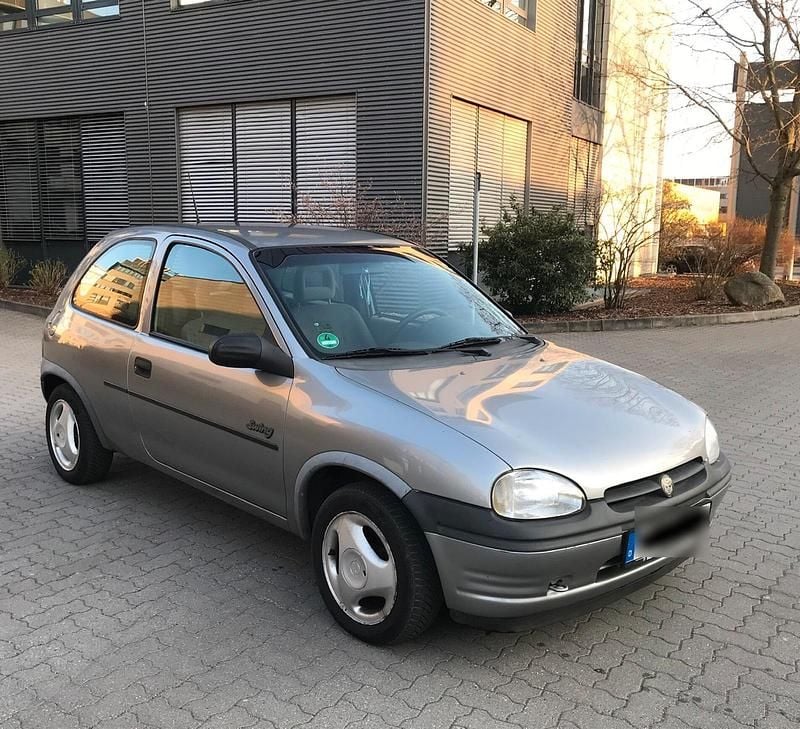 Gebraucht Opel Corsa 75 PS (55 kW) 1997 Silber Kleinwagen