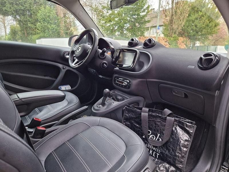 Gebraucht Smart ForTwo Cabrio Brabus 90 PS (66 kW) 2019 Schwarz Cabrio