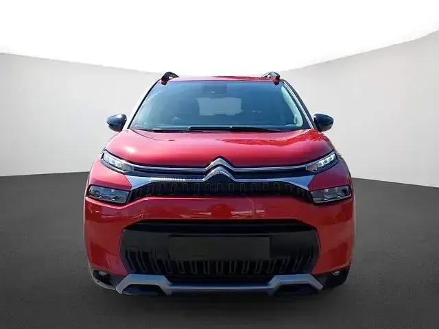 Gebraucht Citroën C3 Aircross Feel 110 PS (80 kW) 2022 Lackierung peperoncino red/typ aussenverkleidung metalliclackierung SUV