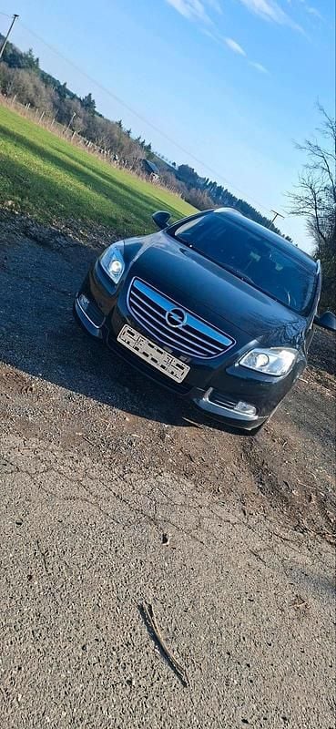 Gebraucht Opel Insignia OPC 260 PS (191 kW) 2009 Schwarz Kombi