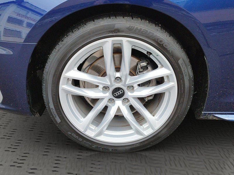 Gebraucht Audi A4 S-Line 163 PS (119 kW) 2022 Navarrablau metallic Kombi