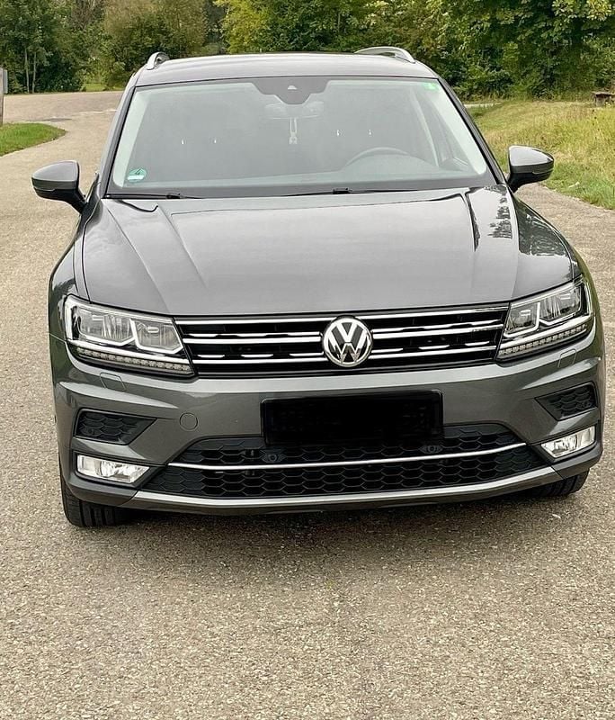 Gebraucht VW Tiguan Highline 150 PS (110 kW) 2017 Grau SUV