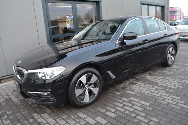 Schwarz Gebraucht 2020 BMW 520 Performance Limousine | 25.900 € (Superpreis) - Bild 1/4