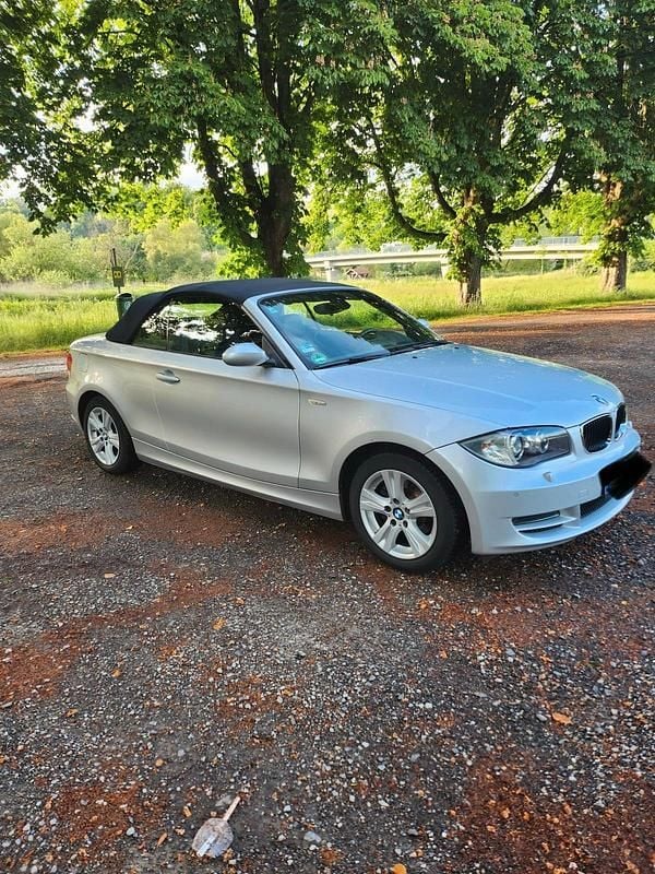 Gebraucht BMW 118 Cabriolet 143 PS (105 kW) 2009 Silber Cabrio