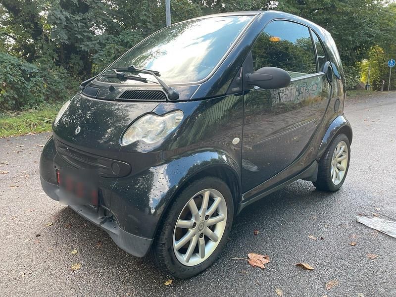 Schwarz Gebraucht 2005 Smart ForTwo Coupé Kleinwagen | 1.600 € (Teuer) - Bild 1/4