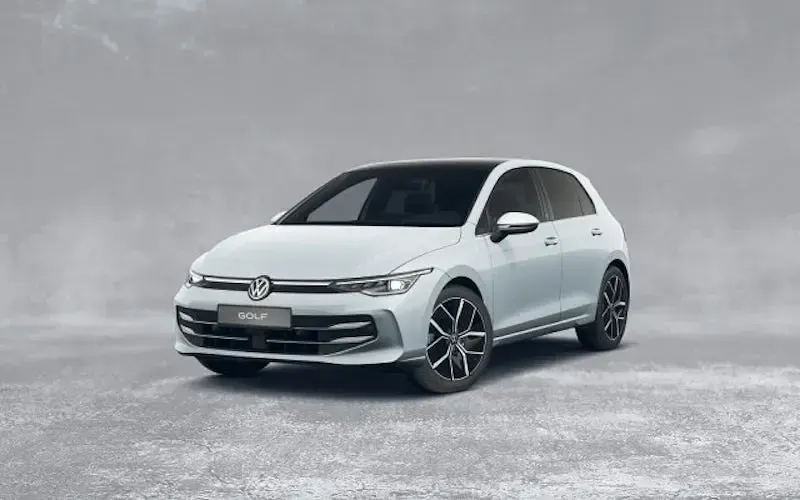 Gebraucht VW Golf VIII Edition 150 PS (110 kW) 2024 Crystal ice blue metallic Limousine