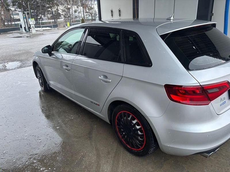 Gebraucht Audi A3 Ambiente 150 PS (110 kW) 2013 Silber Limousine
