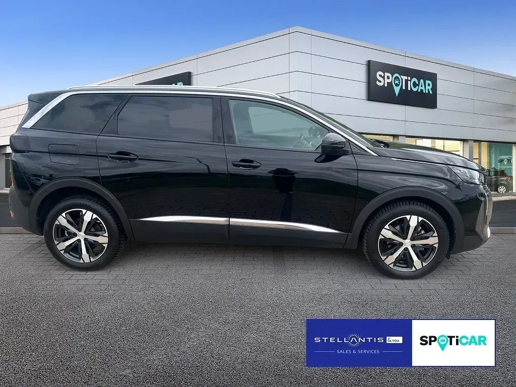 Gebraucht Peugeot 5008 Allure 131 PS (96 kW) 2023 Schwarz SUV