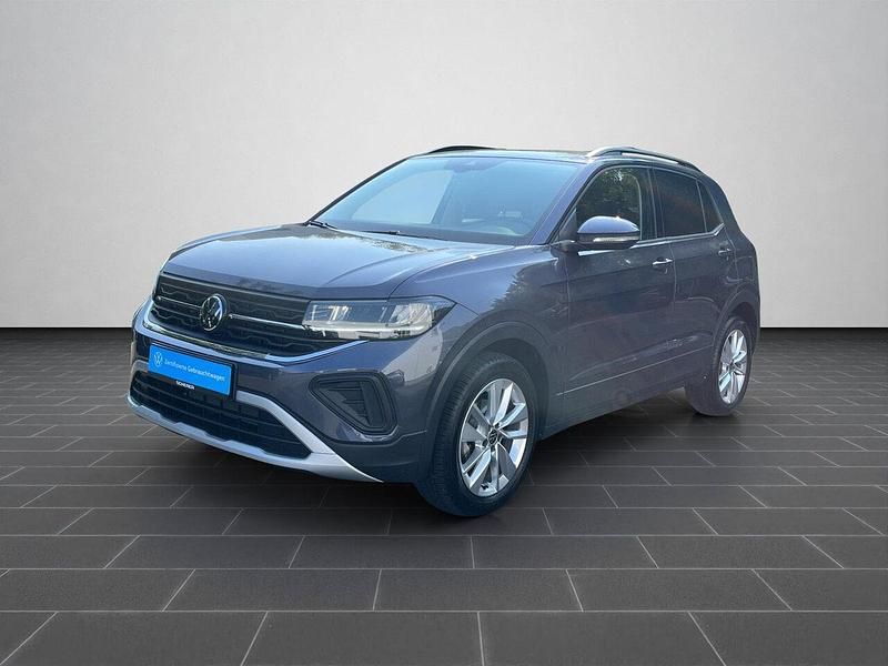 Rauchgrau metallic (metallic) Gebraucht 2025 VW T-Cross Life SUV | 24.990 € (Fairer Preis) - Bild 1/4