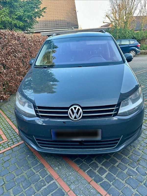 Gebraucht VW Sharan Trendline 140 PS (102 kW) 2011 Grau Van / Kleinbus