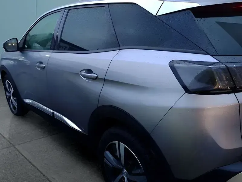 Gebraucht Peugeot 3008 Allure 131 PS (96 kW) 2023 Grau SUV