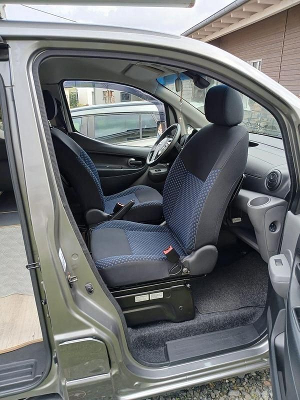 Gebraucht Nissan NV200 90 PS (66 kW) 2012 Grau Van / Kleinbus