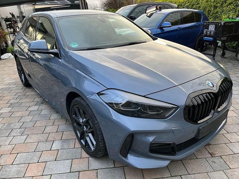 Storm bay Gebraucht 2022 BMW 120 M Sport Kleinwagen | 25.999 € (Fairer Preis) - Bild 1/4