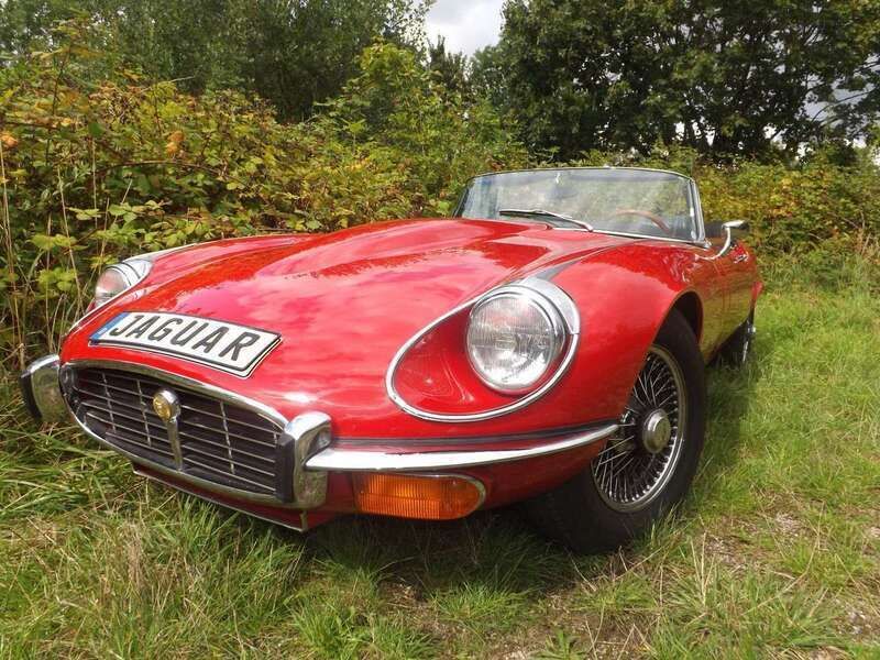 Rot Gebraucht 1973 Jaguar E-Type Cabrio | 89.500 € - Bild 1/4