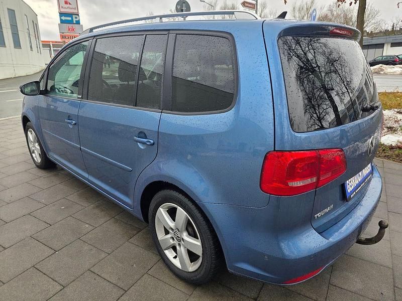 Gebraucht VW Touran Style 105 PS (77 kW) 2012 Blau Van / Kleinbus