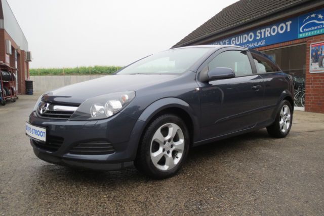 Gebraucht Opel Astra GTC Sport 105 PS (77 kW) 2006 Blau metallic Coupé