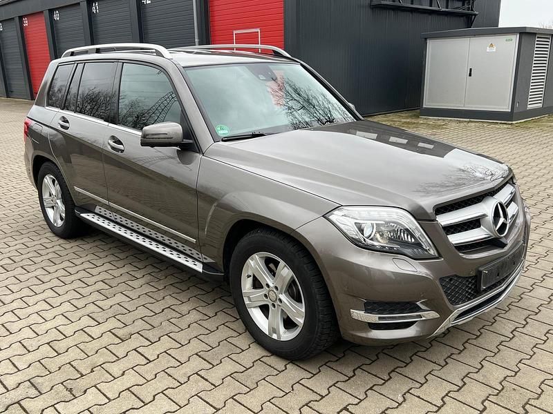 Gebraucht Mercedes GLK250 204 PS (150 kW) 2014 Andere farben SUV
