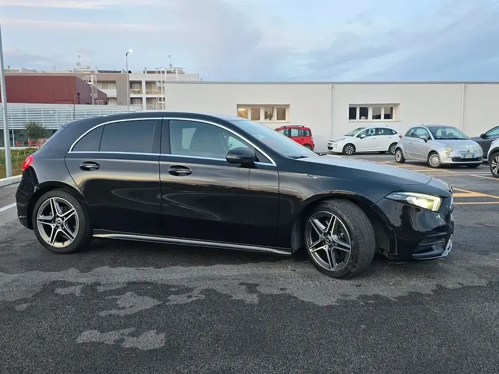 Gebraucht Mercedes A220 Premium 190 PS (139 kW) 2019 Schwarz Limousine