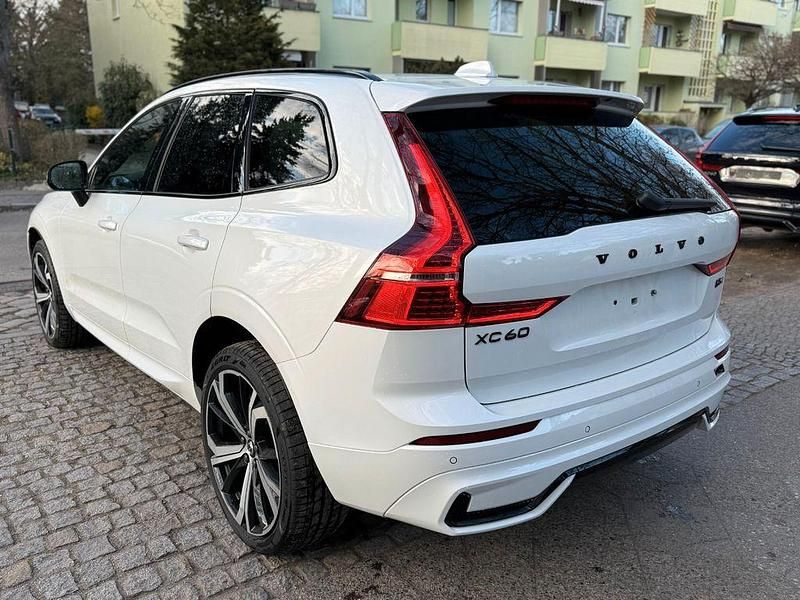 Gebraucht Volvo XC60 R-Design 235 PS (172 kW) 2021 Weiß SUV
