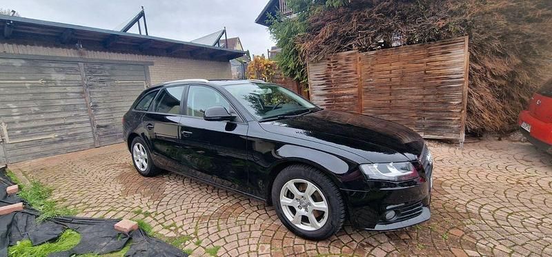 Schwarz Gebraucht 2009 Audi A4 Attraction Kombi | 8.000 € (Etwas zu teuer) - Bild 1/4