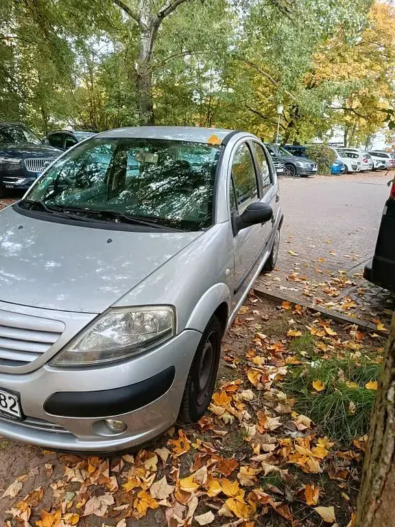 Usado Citroën C3 Exclusive 73 CV (53 kW) 2003 Gris Berlina