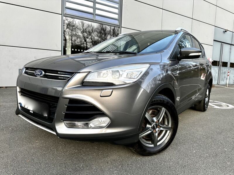 Gebraucht Ford Kuga Titanium 163 PS (119 kW) 2014 Grau SUV