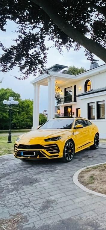 Gelb Gebraucht 2019 Lamborghini Urus SUV | 186.000 € (Fairer Preis) - Bild 1/4
