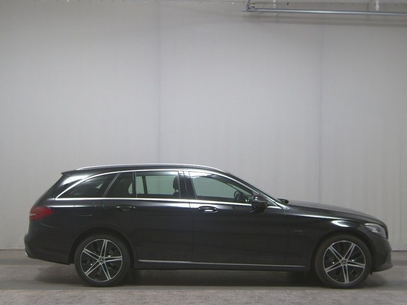 Schwarz Gebraucht 2019 Mercedes C300e Avantgarde Kombi | 18.480 € (Superpreis) - Bild 1/4