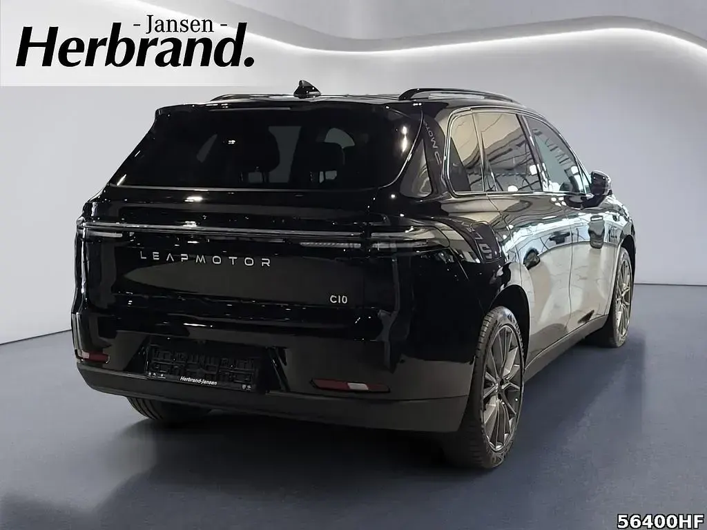 Neu Leapmotor C10 215 PS (158 kW) 2025 Black metallic SUV