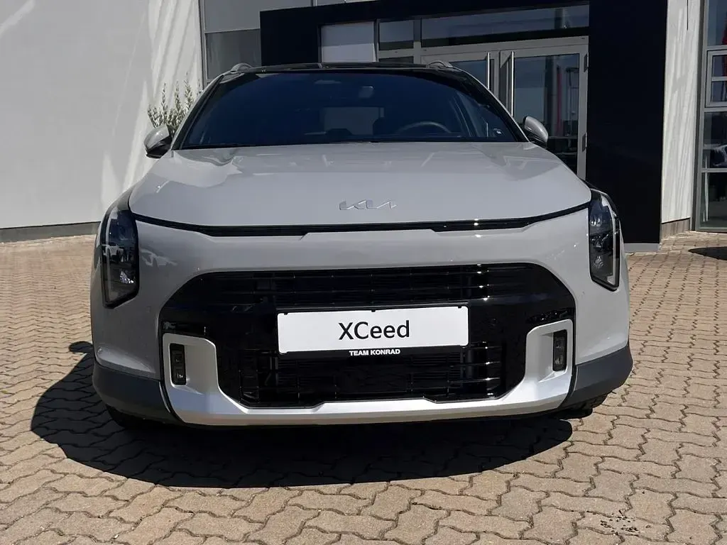 Neu Kia XCeed Spirit 179 PS (131 kW) 2026 Grau SUV