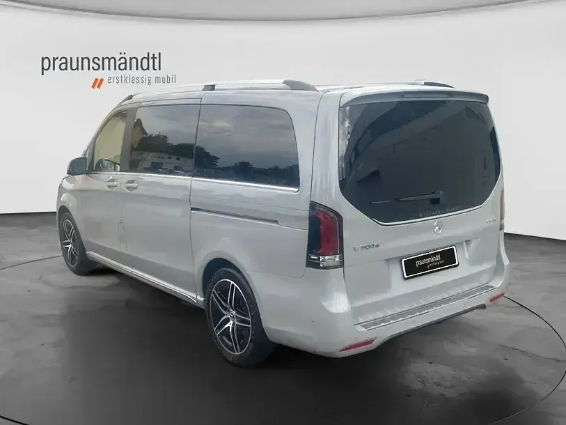 Gebraucht Mercedes V300 Avantgarde 237 PS (174 kW) 2026 Andere Van / Kleinbus