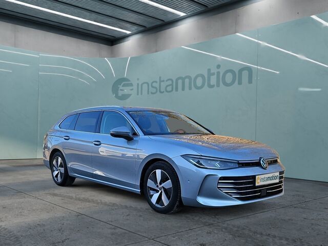 Silber Gebraucht 2024 VW Passat Elegance Kombi | 37.040 € (Guter Preis) - Bild 1/2