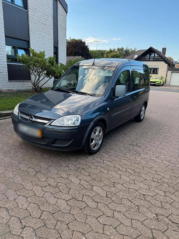 Blau Gebraucht 2006 Opel Combo Van / Kleinbus | 1.400 € (Fairer Preis) - Bild 1/4