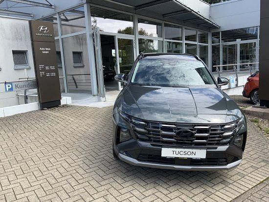 Grün Neu 2025 Hyundai Tucson Prime SUV | 43.900 € (Etwas zu teuer) - Bild 1/4