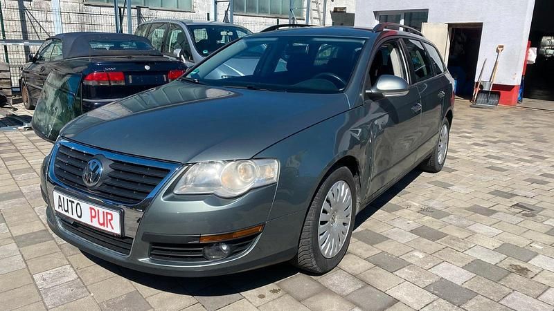 Gebraucht VW Passat 150 PS (110 kW) 2005 Grün Kombi