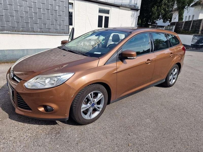 Gebraucht Ford Focus 101 PS (74 kW) 2014 Kombi