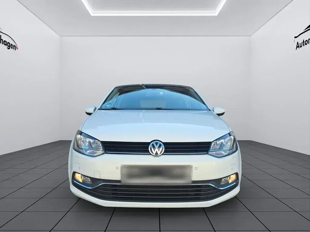 Second-hand VW Polo Sound 75 CP (55 kW) 2017 Alb Berlinǎ