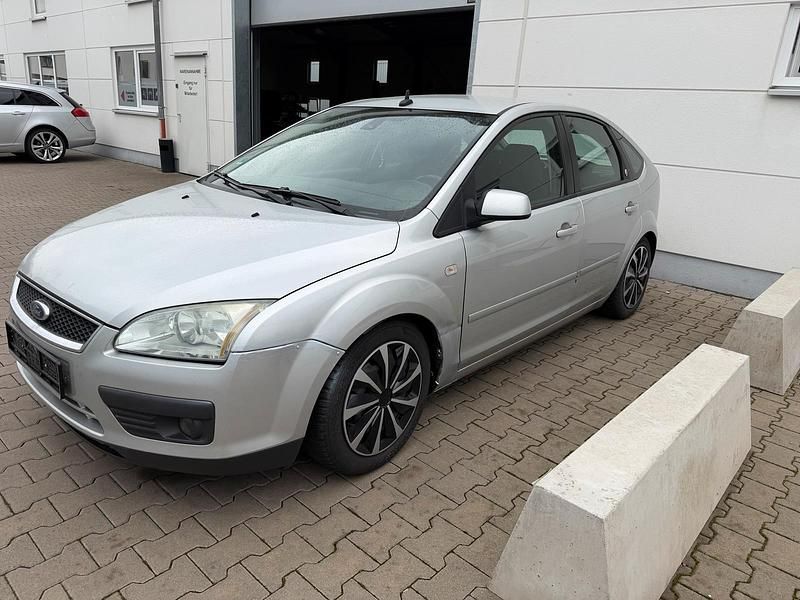 Gebraucht Ford Focus 145 PS (106 kW) 2006 Grau Limousine