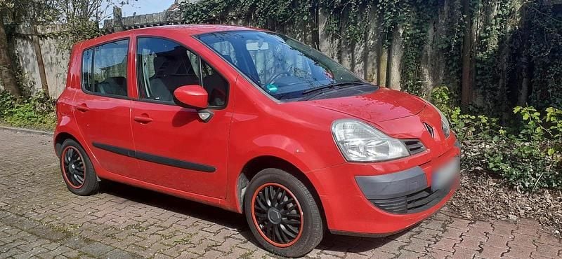 Second-hand Renault Modus 75 CP (55 kW) 2011 Roșu Monovolum