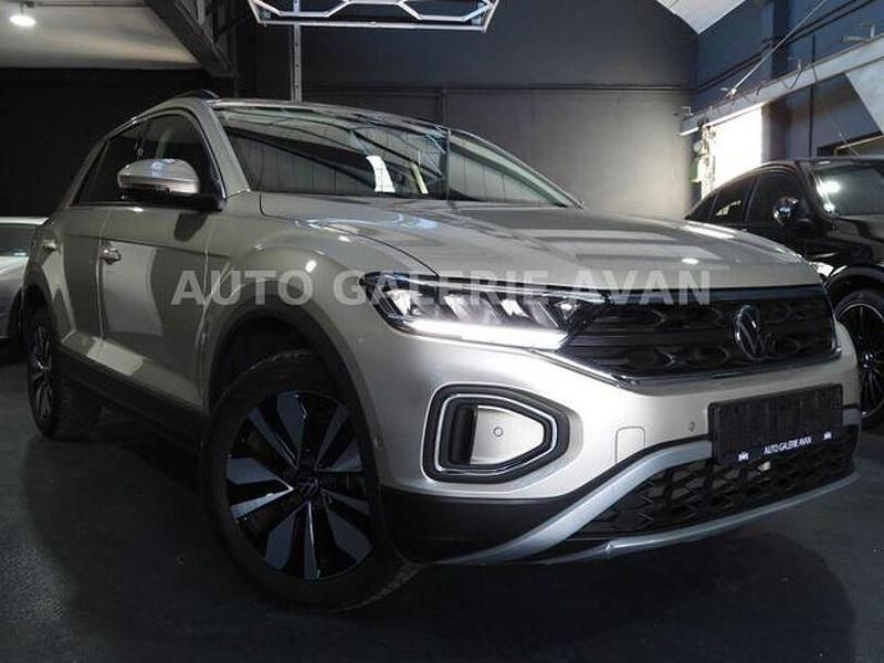 Gebraucht VW T-Roc Move 110 PS (80 kW) 2023 Silber SUV
